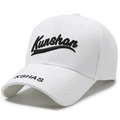 Gorra de béisbol blanca con bordado de letras Kunshan negras y visera estructurada - Ajustable / Blanco
