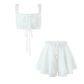 Set due pezzi bianco con canotta in pizzo e pantaloncini a balze stile coquette - S / Set con Zirconia Bianca