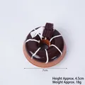 Modello realistico di ciambella al cioccolato in PU da 7 cm con glassa e decorazione - Marrone-Cioccolato