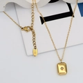 Collana minimalista placcata in oro 18 carati con pendente a stella rettangolare e zircone - Stella Quadrata