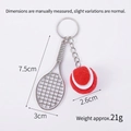 Porte-clés mini raquette de tennis avec balle rouge et monture en métal argenté sport - 2.6cm Large / Raquette Argent + Balle Rouge 2.6cm