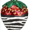Decorazione natalizia in vetro a fragola con cioccolato e glitter su bianco - Fragola