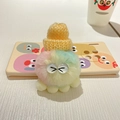 Regenboog octopus pluche sleutelhanger met gele gebreide muts en grote schattige ogen - Kleurrijke Octopus-Lichtgeel