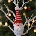 Pendaglio Babbo Natale in maglia con cappello a righe rosse su albero di Natale - Stile A Babbo Natale Cappello a Righe Rosse
