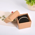 Scatola per gioielli vintage in carta kraft con cuscino in velluto nero per bracciale - Scatola a cuscino per bracciali / 8x8x5.7cm