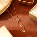 Collana dorata con tre ciondoli a stella tempestati di brillanti zirconi bianchi - Stile Tre Stelle (8023) / Oro