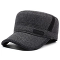 Casquette militaire homme gris foncé avec doublure thermique et écusson sport en cuir - Gris