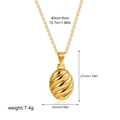 Dimensions détaillées du pendentif ovale plaqué or 18K avec motifs en spirale texturés - Doré