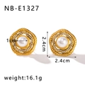 Dettaglio orecchini a fiore dorati con perla bianca, strass e indicazioni sulle misure - Stile Fiore Retrò Francese (NB-E1327) / Oro 18K