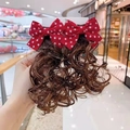 Lazos rojos con lunares y extensiones de pelo rizado castaño para niñas y peinados - Peluca de Lunares Rojos (Pinza de Pelo 024-Trenza)