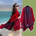 Châle à capuche en maille ethnique avec motifs étoiles rouge bleu et franges de voyage - Couleur 45