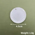 Mini piatto a fiore in resina bianca 4,5cm per casa delle bambole e accessori fai-da-te - N. 6 (4.5cm) / Bianco
