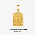 Goldener Edelstahl-Rechteckanhänger mit Buchstabe N und 3cm Höhenangabe im Detail - Buchstabe N - Gold