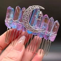 Handgefertigter Brauthaarkamm mit Regenbogen-Kristallquarz sowie Stern- und Mondelementen - Rosa Blau + Mond + Sterne