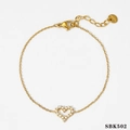 Goldenes Edelstahl-Armband mit einem hohlen Herzanhänger und klaren Zirkoniasteinen - Goldenes Armband (SBK502)