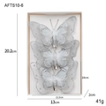 Lot de trois papillons argentés scintillants avec plumes blanches sur support cartonné - Style B / Argent