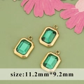 Tre pendenti rettangolari con gemme verde scuro e base dorata, misura 11,2 x 9,2 mm - ME1408 Rettangolo Oro Gemma Verde Scuro / 1 Pezzo