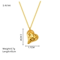 Collana placcata in oro con ciondolo a cuore testurizzato e dimensioni 2,4cm x 1,7cm - Stile Cuore Testurizzato (SN144G)