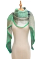 Dettaglio di sciarpa a triangolo a quadri verdi con bordi con cuciture decorative - 16# Verde