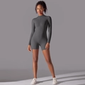 Tutina fitness grigio scuro a maniche lunghe con collo alto con zip e vestibilità slim - Taglia S / Top E Pantaloni / Grigio scuro