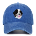 Broderie détaillée d'un bouvier bernois sur une casquette de baseball en jean délavé - Bleu clair