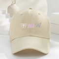 Berretto da baseball in cotone beige con tre ricami a farfalla e visiera ricurva - Beige