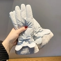 Winter thermal suede gloves in light blue-grey featuring bow detail and faux fur cuffs - One Size / Grey Bow Style