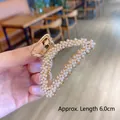 Elegant 6cm golden triangular hair claw clip featuring white faux pearls and metal finish - Semi-circle Pearl