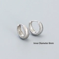 Orecchini a cerchio in argento 925 con texture a spirale e diametro interno 8mm - Argento 925 / 8mm (Color Platino)