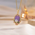 Collar vintage francés dorado con colgante de esmalte floral violeta y perla fina - Morado