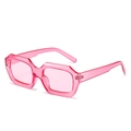 Lunettes de soleil polygonales chic avec monture rose transparente et verres teintés - Régulier (TVA 13 % incluse) monture rose transparent et verres roses