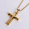 Collana con ciondolo a croce in acciaio dorato, trama in filo e catena box - Con catena / Oro