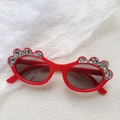 Gafas de sol para niños en rojo caramelo con purpurina plateada y lentes oscuras - Rojo Gris