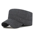 Berretto militare invernale da uomo in tessuto grigio scuro con toppa sportiva - Regolabile / Grigio