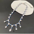 Collier argenté avec gemme bleue ronde et cristaux de cœur clairs pour femmes - Collier Bleu