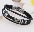 Heren meerlaagse zwarte leren armband met blauwe metalen kralen en X-vormige bedel - X-vorm Metalen Stijl / Zwart