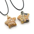 Pendaglio stella in pietra naturale da 30mm con lavorazione a filo avvolto oro e argento - Avvolgimento in Filo d'Argento / Agata Pazza
