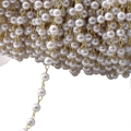DIY jewelry making chain with cream pearls and gold metal links for necklace crafting - 10 mm / Light Gold