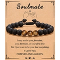 Bracciale in agata nera e occhio di tigre su un biglietto regalo Soulmate per donna - Nero Opaco + Occhio di Tigre Giallo Intrecciato