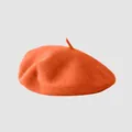 Classic orange wool beret hat with a soft felt texture and stylish top detail - M (56-58cm) / Orange