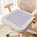 Lila Polka-Dot-Sitzkissen mit Everything All Right Schriftzug auf einem Bürostuhl - 40*40cm / Glitzerndes Lila