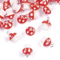Ciondoli a fungo in resina rossa e bianca per la creazione di gioielli e accessori. - Set da 6 / Rosso