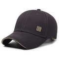 Cappellino baseball viola scuro in cotone con placca in metallo dorato scritta cinese - Grigio