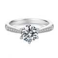 Bague en argent classique avec moissanite ronde à six griffes et accents de diamants - Ouvert Réglable / Anneau Pavé à Six Griffes (MS032)