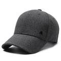 Dunkelgraue Baseballkappe für Herren mit Metall-Logo an der Seite und gebogenem Schirm - Verstellbar / Dunkelgrau