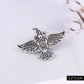 Spilla aquila in argento vintage con incisioni nordiche e misure 2,2x3,1 cm - Stile Aquila in Argento Vintage (TZ239)
