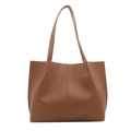 Bolso tote marrón minimalista de piel sintética con gran capacidad y costura central - Marrón