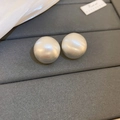Minimalist silver needle large sphere stud earrings with a matte brushed metal finish - Silver (S925 Silver Needle)
