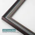 Makro-Detail des blauschwarz gebürsteten Bilderrahmens mit Goldnieten und Mehrschichtprofil - Französisch Blau / 20*20cm