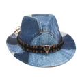 Chapeau de cowboy pour enfants en patchwork de denim avec ruban ethnique et tête de taureau - Taille Enfant (Pincé sur le dessus) / Bleu clair